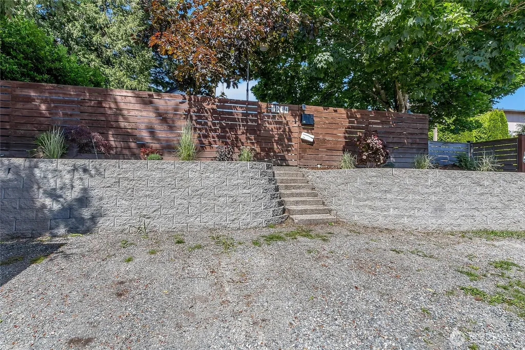 1314 S Madison Tacoma WA 98405