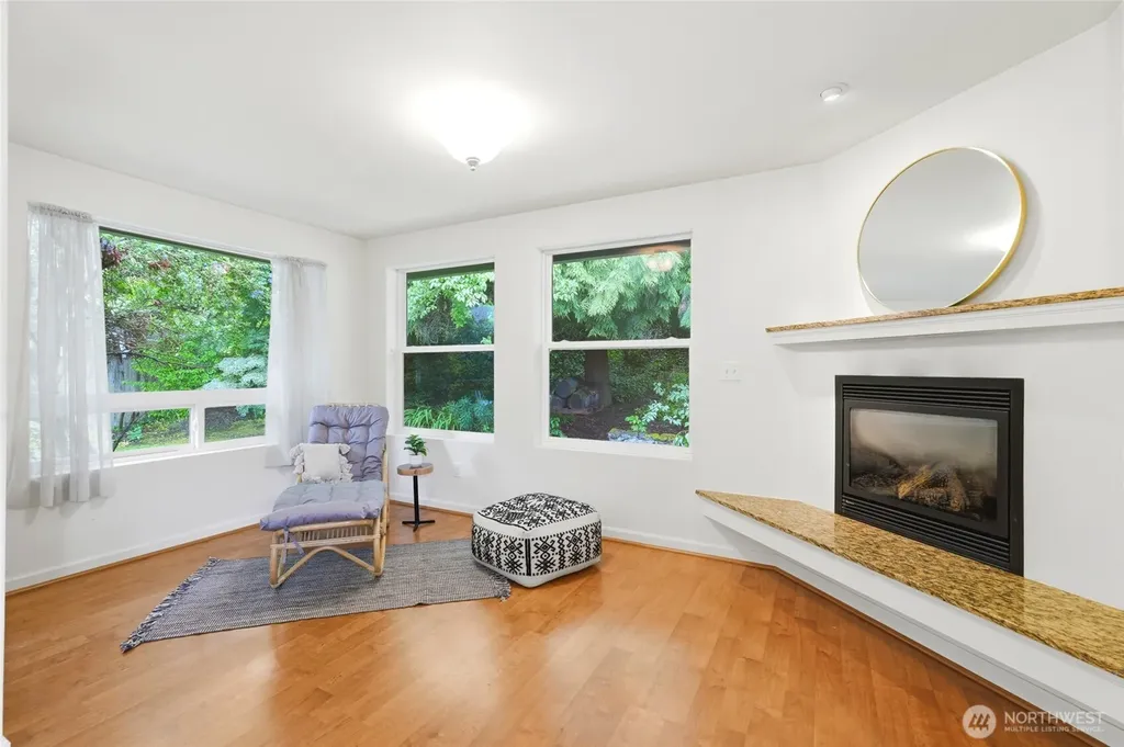 8421 6th Ave SW Seattle WA 98106