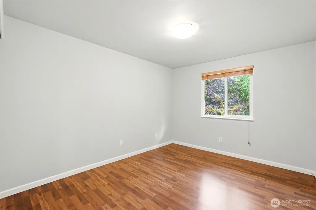 8421 6th Ave SW Seattle WA 98106