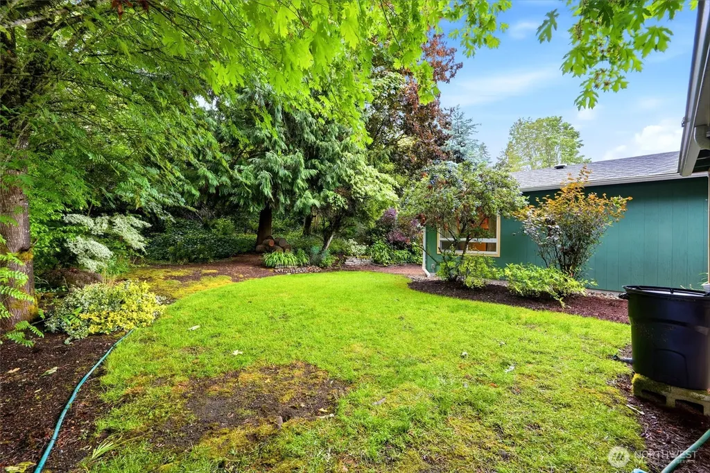 8421 6th Ave SW Seattle WA 98106