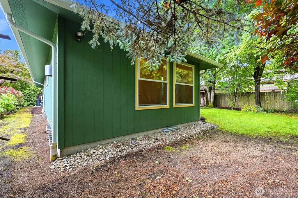 8421 6th Ave SW Seattle WA 98106