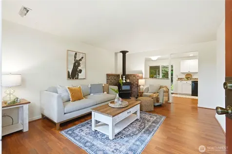 8421 6th Ave SW Seattle WA 98106