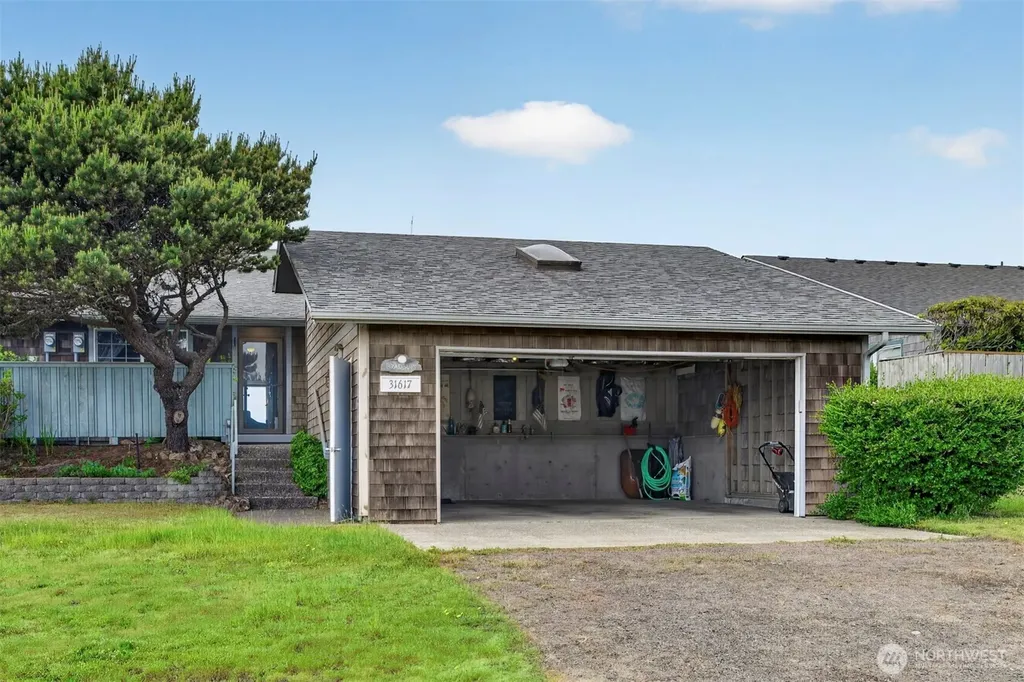 31617 G Street Ocean Park WA 98640