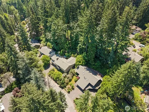 145 Big Bear Place NW Issaquah WA 98027