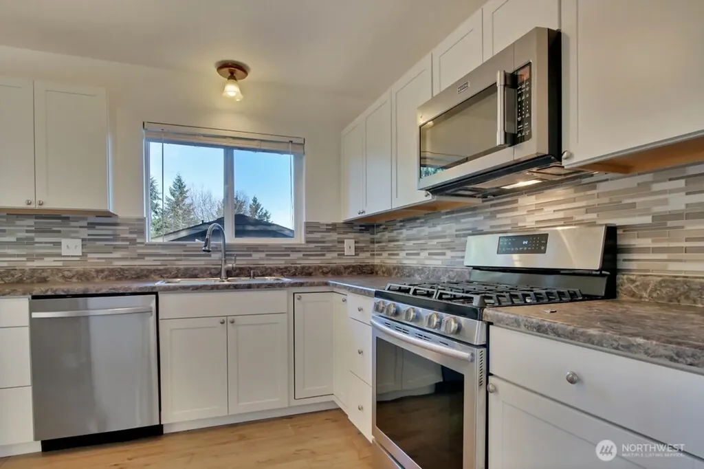 4108 80th Avenue W University Place WA 98466