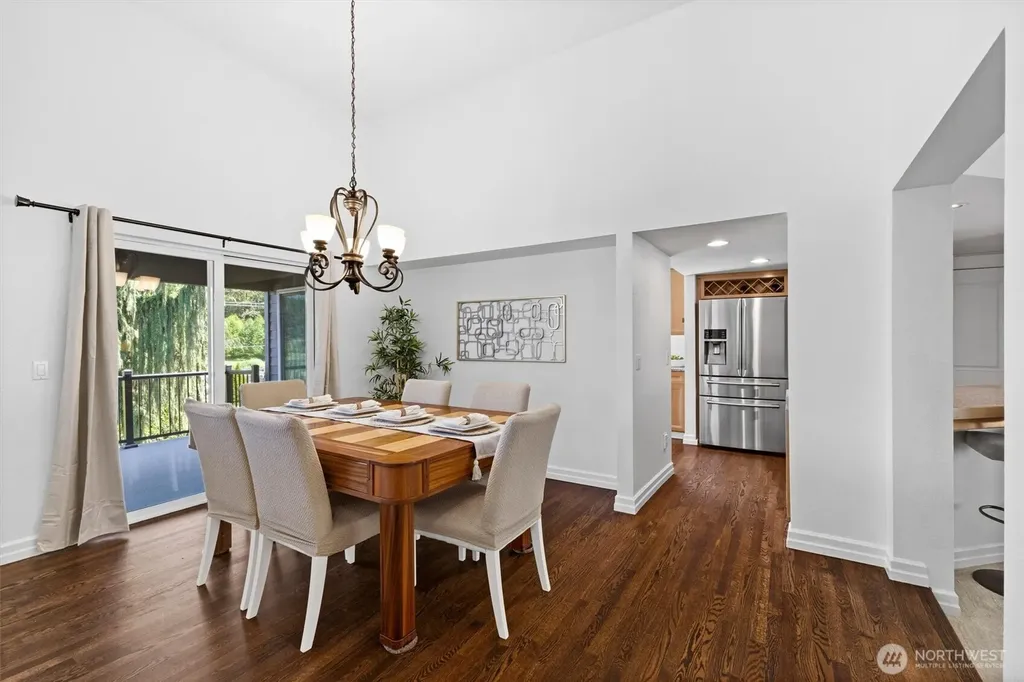 16306 Valhalla Drive Bothell WA 98011
