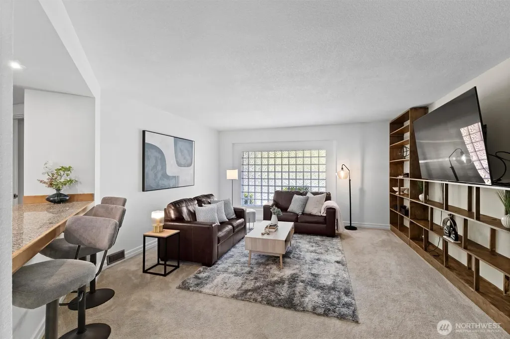 16306 Valhalla Drive Bothell WA 98011