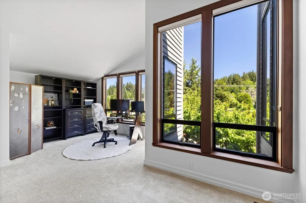 16306 Valhalla Drive Bothell WA 98011