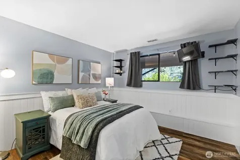 16306 Valhalla Drive Bothell WA 98011