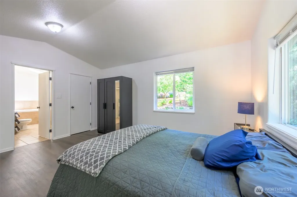 19290 E State Route 106 Belfair WA 98528