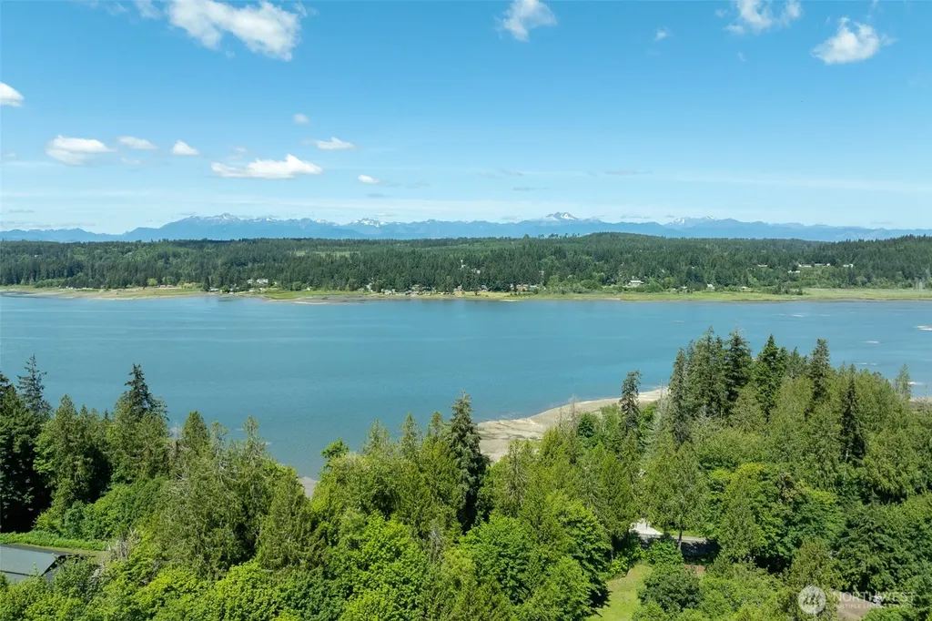 19290 E State Route 106 Belfair WA 98528