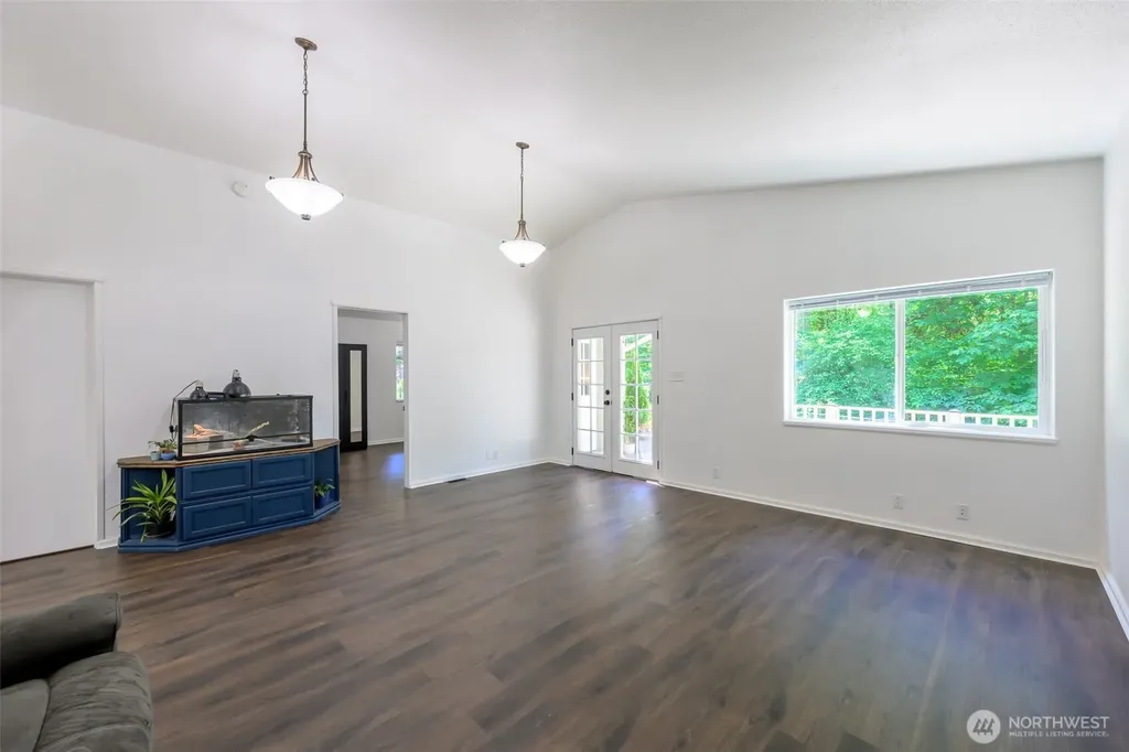 19290 E State Route 106 Belfair WA 98528