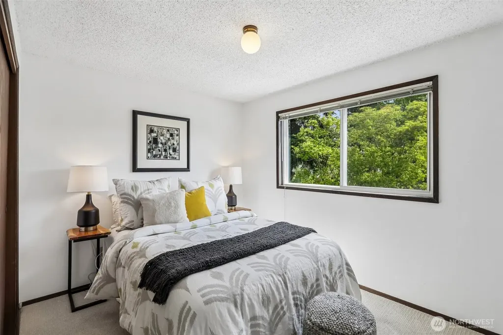 7509 42nd Avenue NE Seattle WA 98115