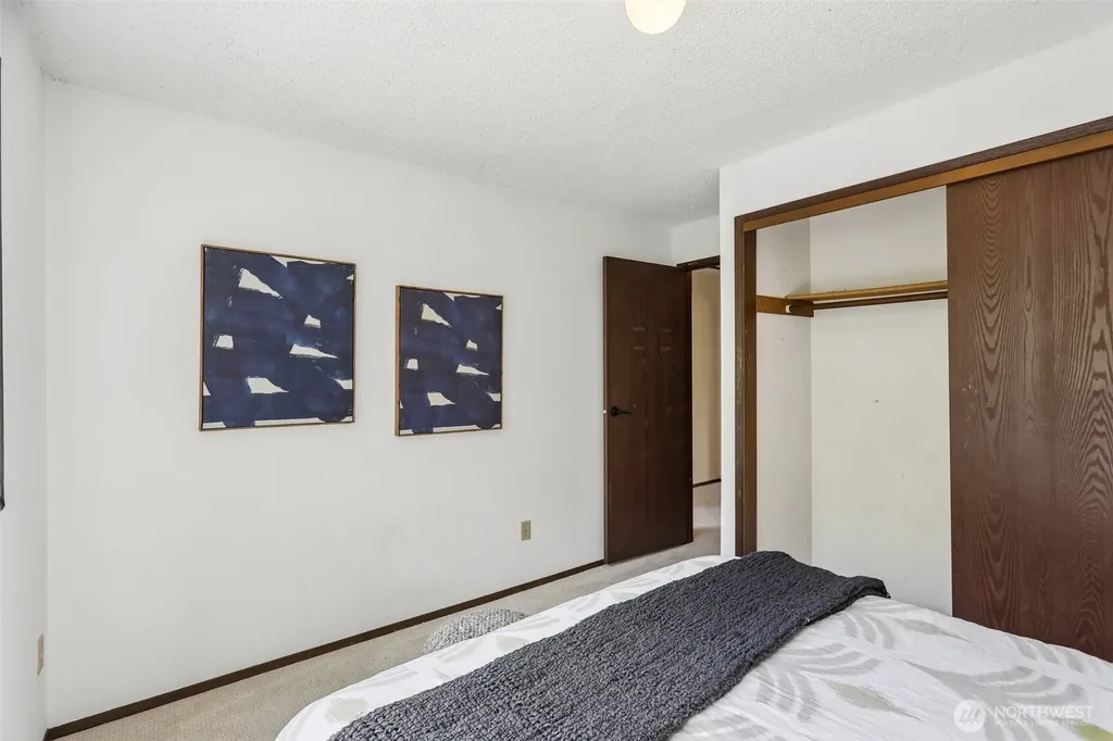 7509 42nd Avenue NE Seattle WA 98115