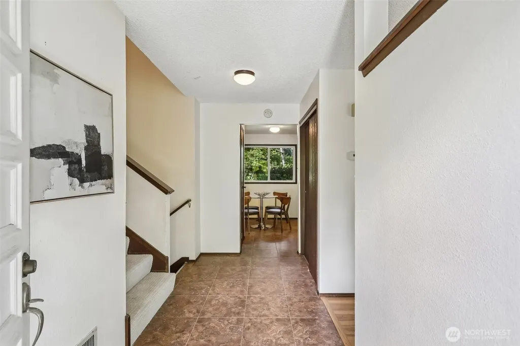 7509 42nd Avenue NE Seattle WA 98115