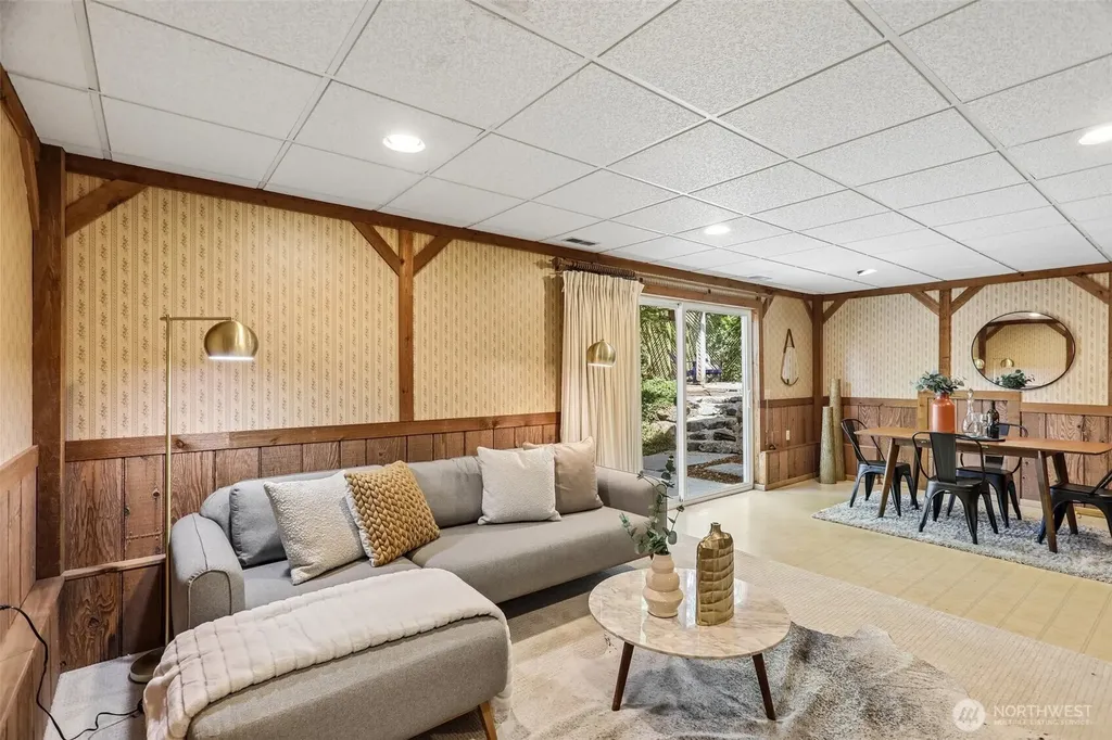 7509 42nd Avenue NE Seattle WA 98115