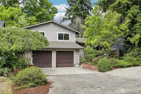 7509 42nd Avenue NE Seattle WA 98115