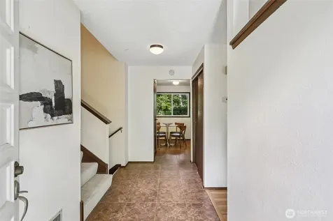 7509 42nd Avenue NE Seattle WA 98115