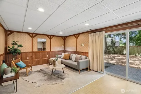 7509 42nd Avenue NE Seattle WA 98115