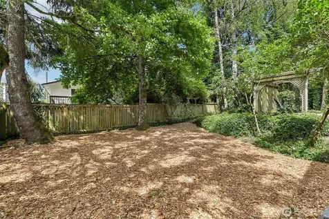 7509 42nd Avenue NE Seattle WA 98115