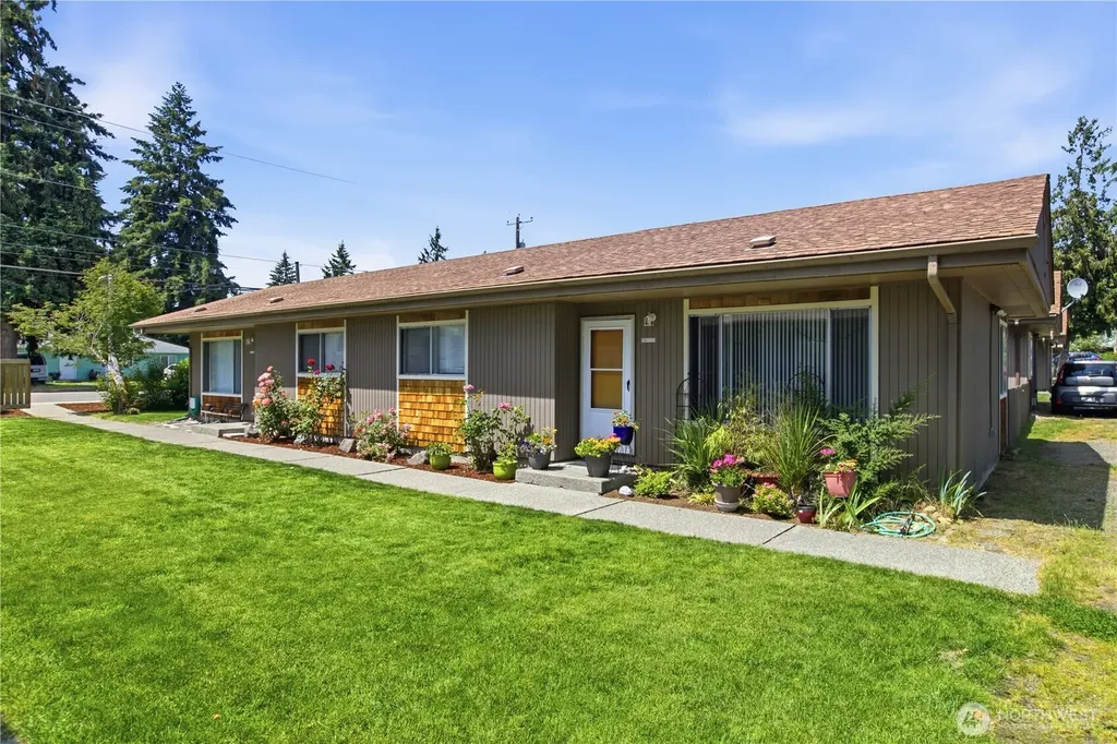 8303 John Dower Road SW Lakewood WA 98499