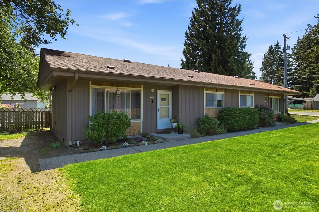 8303 John Dower Road SW Lakewood WA 98499