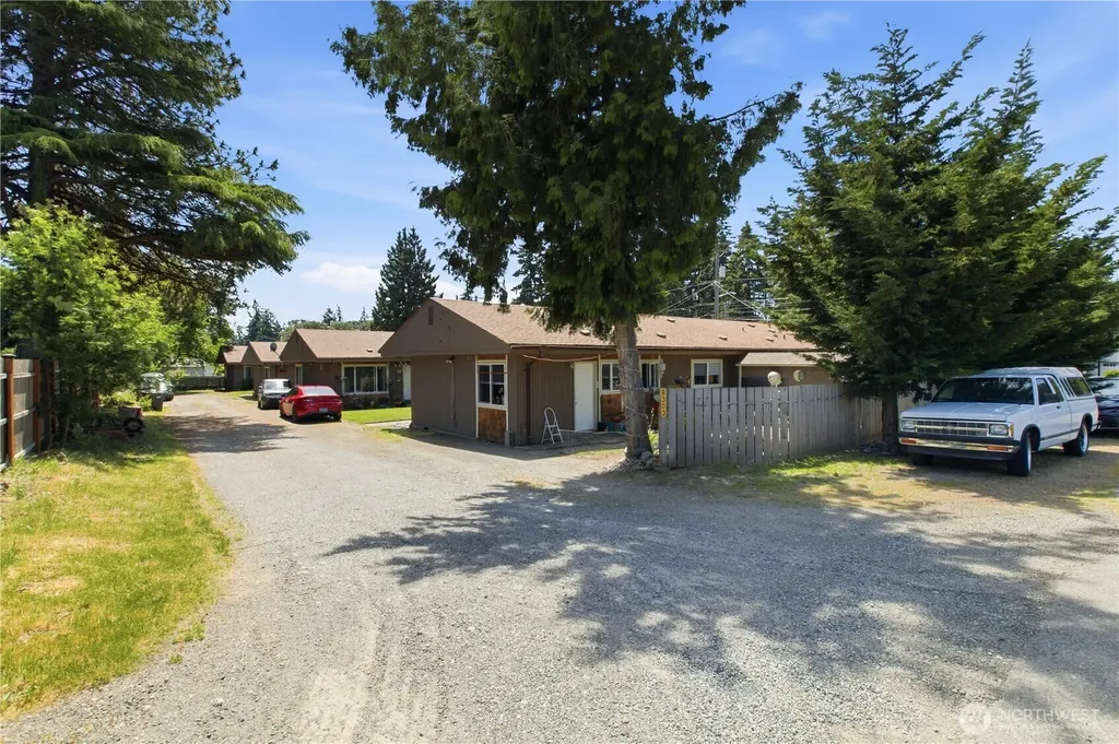 8303 John Dower Road SW Lakewood WA 98499