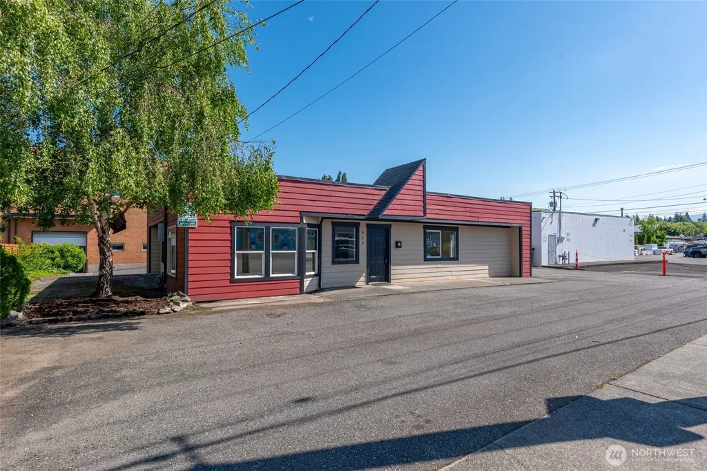 915 Mclean Road Mount Vernon WA 98273