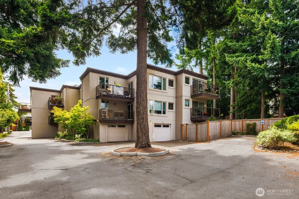 8503 Bowdoin Way Edmonds WA 98026