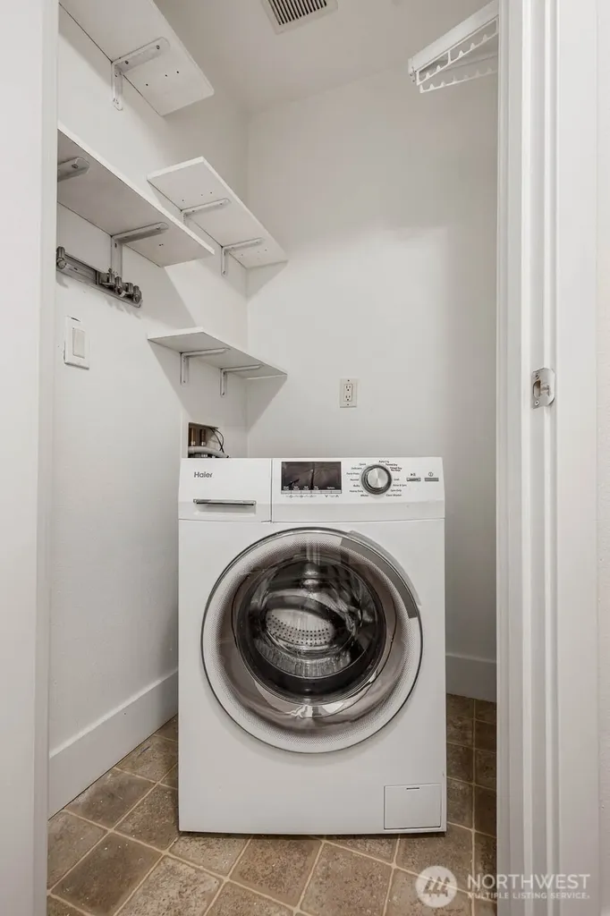 8503 Bowdoin Way Edmonds WA 98026