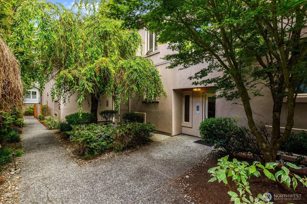 8503 Bowdoin Way Edmonds WA 98026