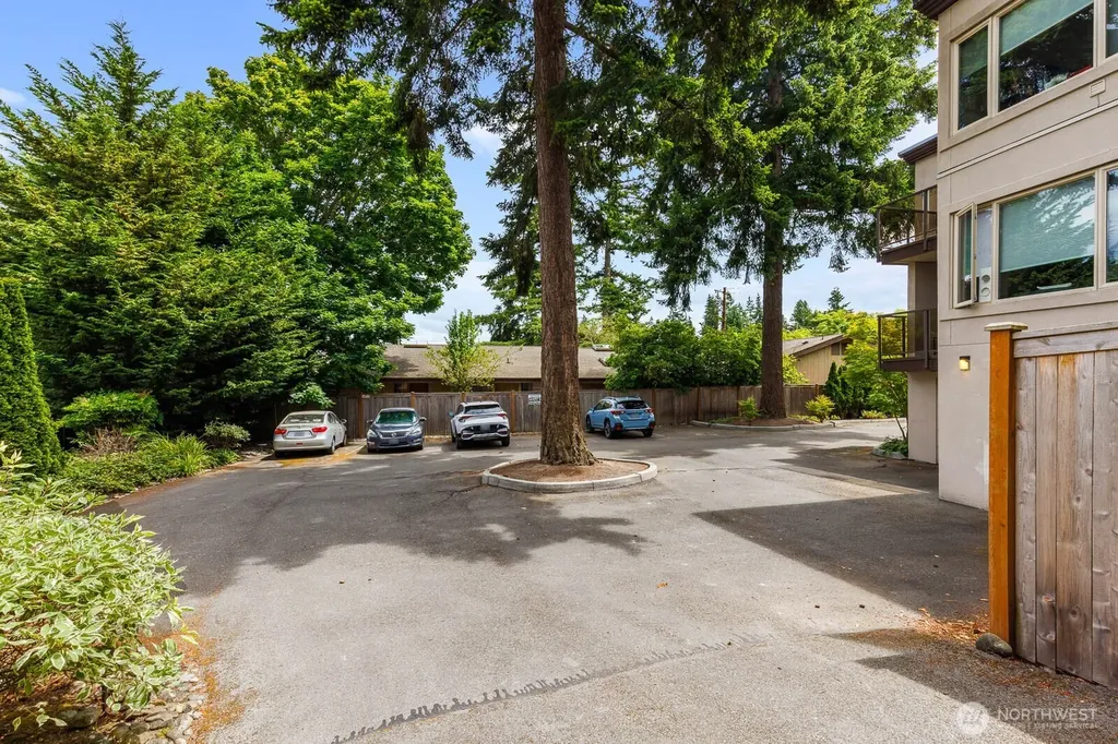 8503 Bowdoin Way Edmonds WA 98026