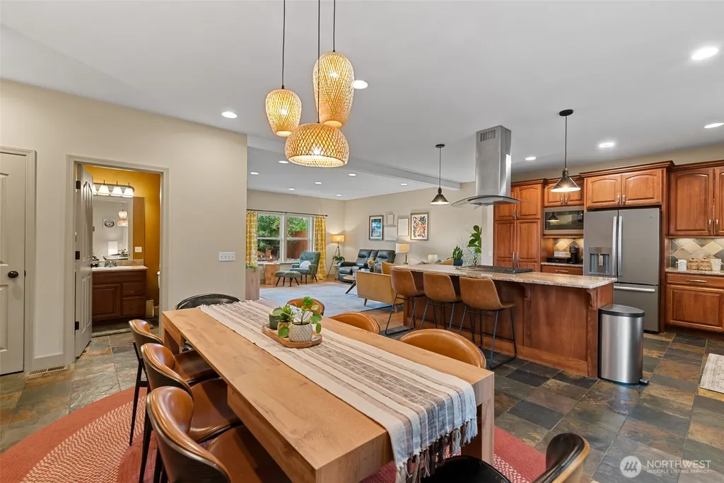 104 35th Street NW East Wenatchee WA 98802