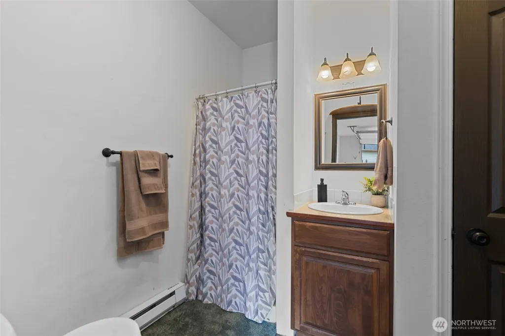 104 35th Street NW East Wenatchee WA 98802