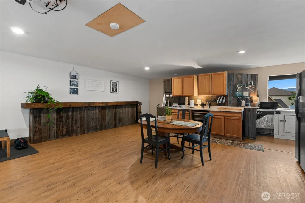 104 35th Street NW East Wenatchee WA 98802