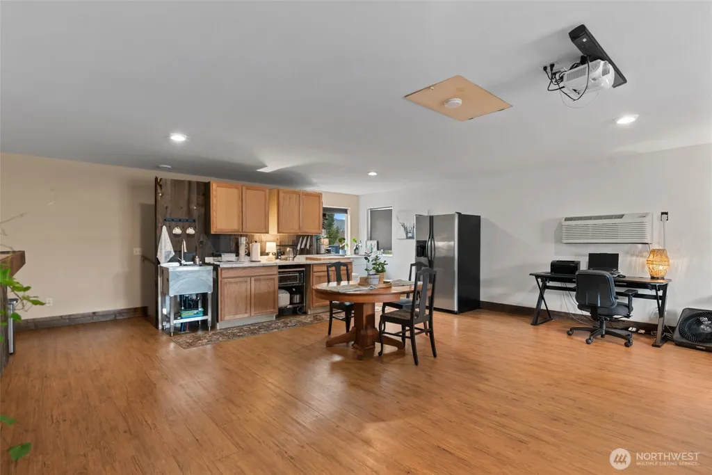 104 35th Street NW East Wenatchee WA 98802