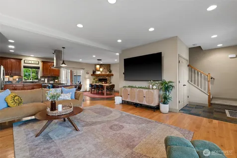 104 35th Street NW East Wenatchee WA 98802