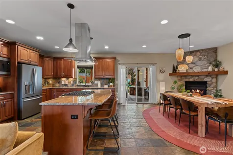 104 35th Street NW East Wenatchee WA 98802