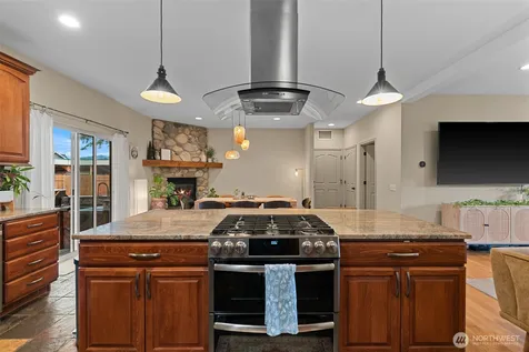 104 35th Street NW East Wenatchee WA 98802