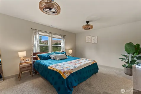 104 35th Street NW East Wenatchee WA 98802