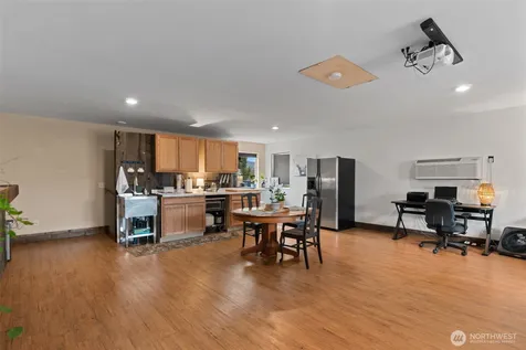 104 35th Street NW East Wenatchee WA 98802