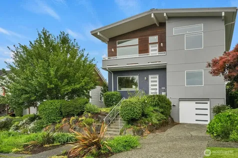 6738 36th Avenue SW Seattle WA 98126
