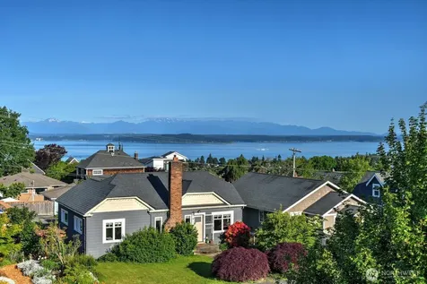 6738 36th Avenue SW Seattle WA 98126