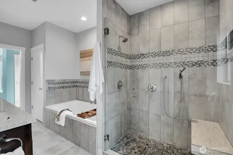 6738 36th Avenue SW Seattle WA 98126