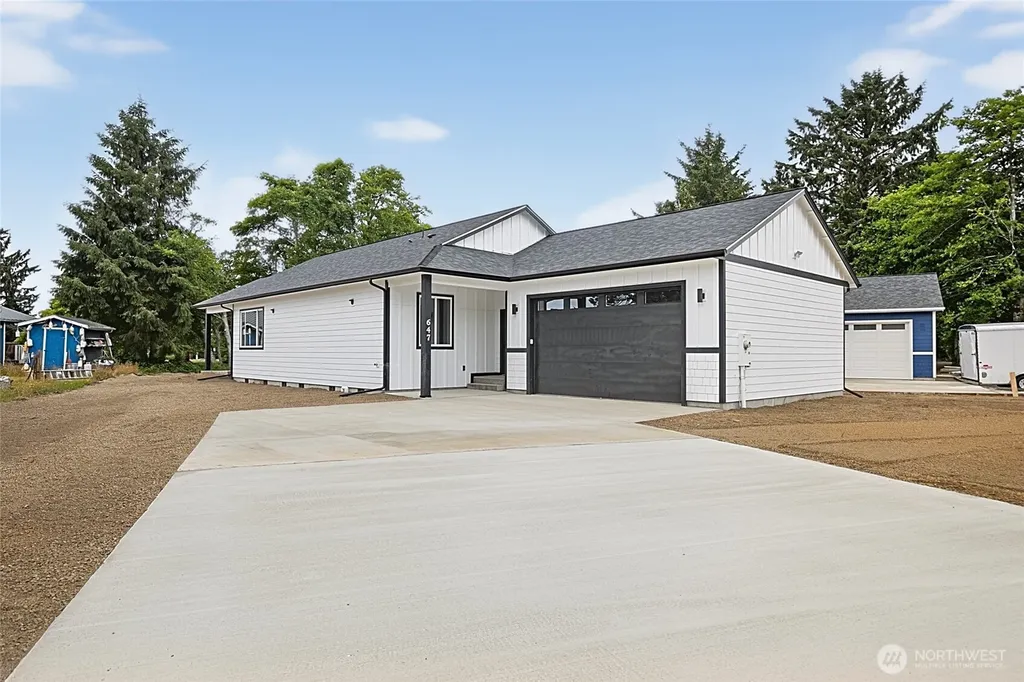 647 Skamokawa Court SE Ocean Shores WA 98569
