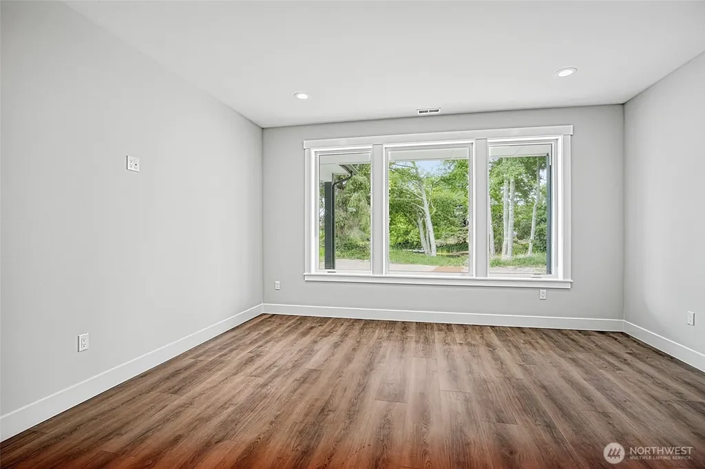 647 Skamokawa Court SE Ocean Shores WA 98569