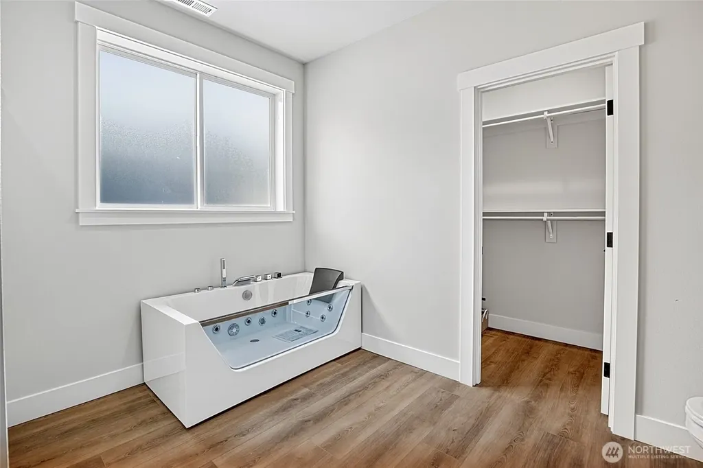 647 Skamokawa Court SE Ocean Shores WA 98569