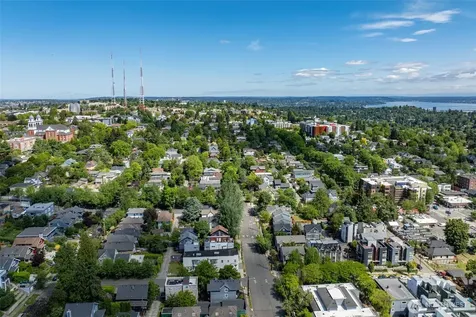 601 21st Avenue Seattle WA 98122