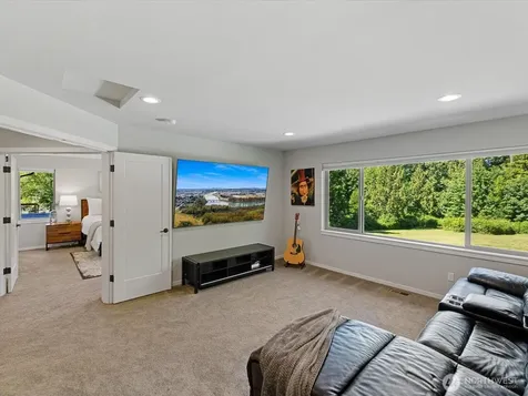 1608 161st Ave SE Snohomish WA 98290