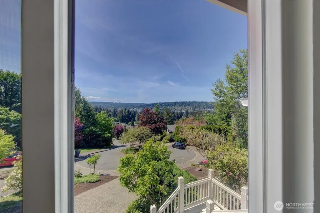 7079 NE 163rd Street Kenmore WA 98028